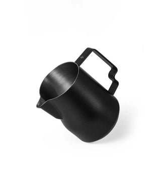 MHW-3BOMBER Turbo Milk Pitcher Black 450ml - P6005MB