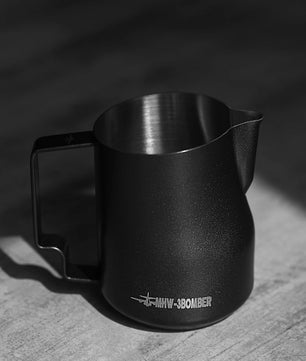 MHW-3BOMBER Turbo Milk Pitcher Black 450ml - P6005MB