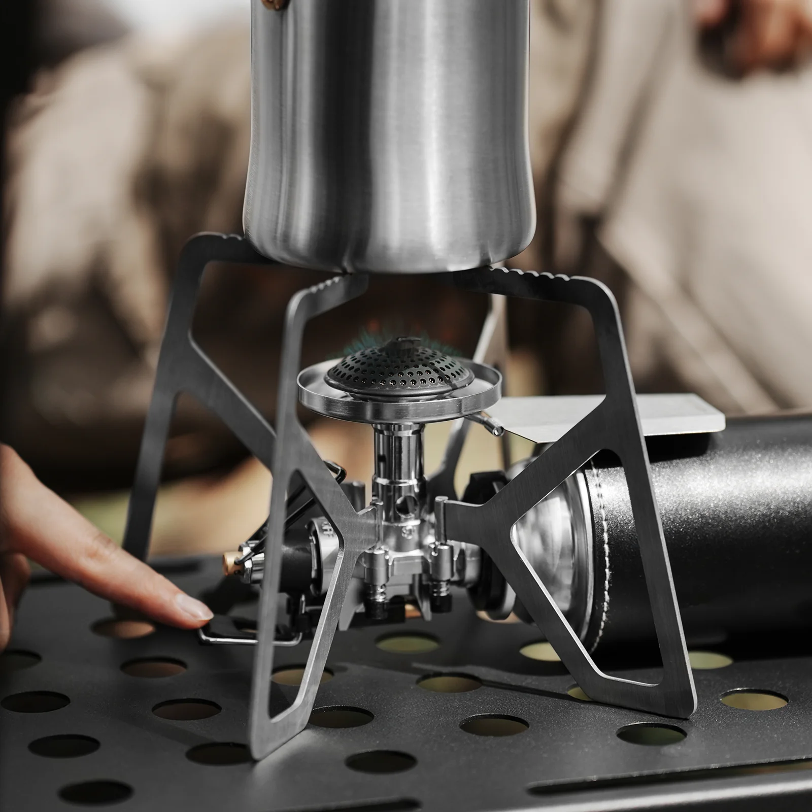 MHW-3BOMBER MET Portable Outdoor Cassette Stove for Camping & Coffee Brewing