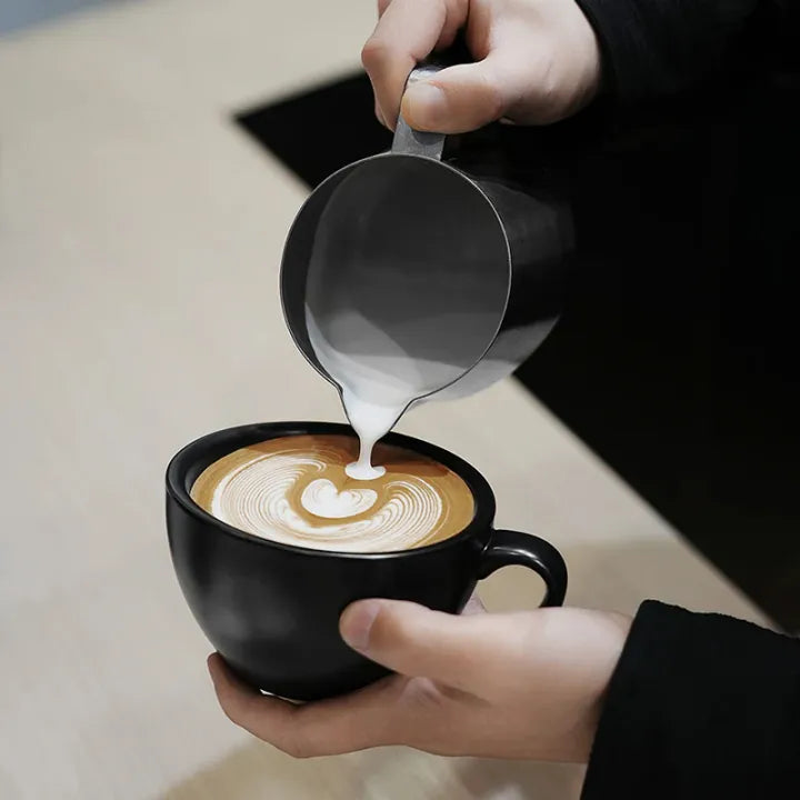 MHW-3BOMBER GT Milk Pitcher Matte Black 600ml - P5184