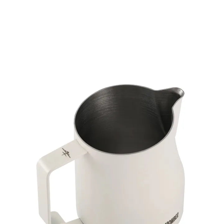 MHW-3BOMBER Turbo Milk Pitcher White 450ml - P6006W
